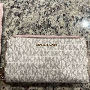 Michael Kors Pink and Cream Logo Wallet GUC
